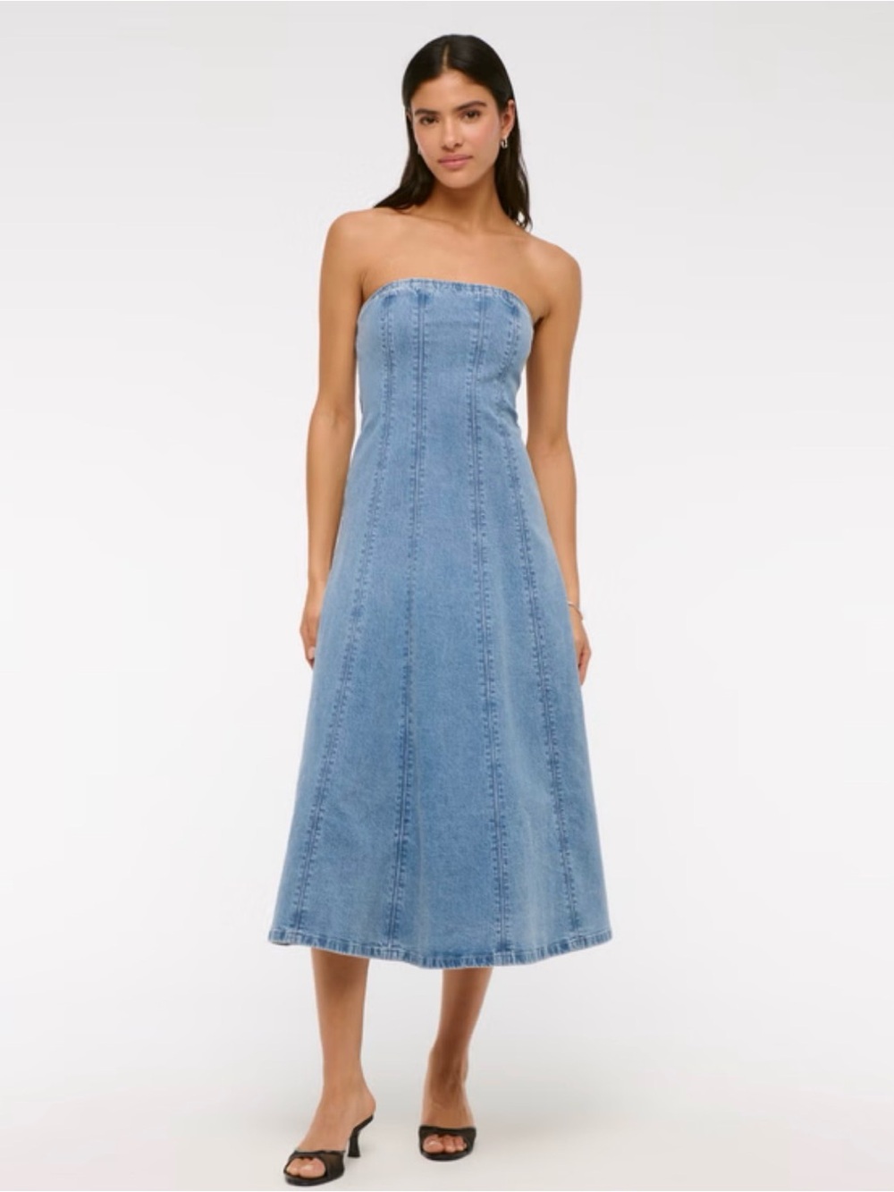 The A&F Mila Strapless Denim Midi Dress